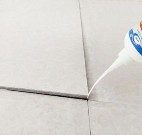 潍城瓷砖空鼓维修公司分享卫生间瓷砖脱落的原因可能有以下几点